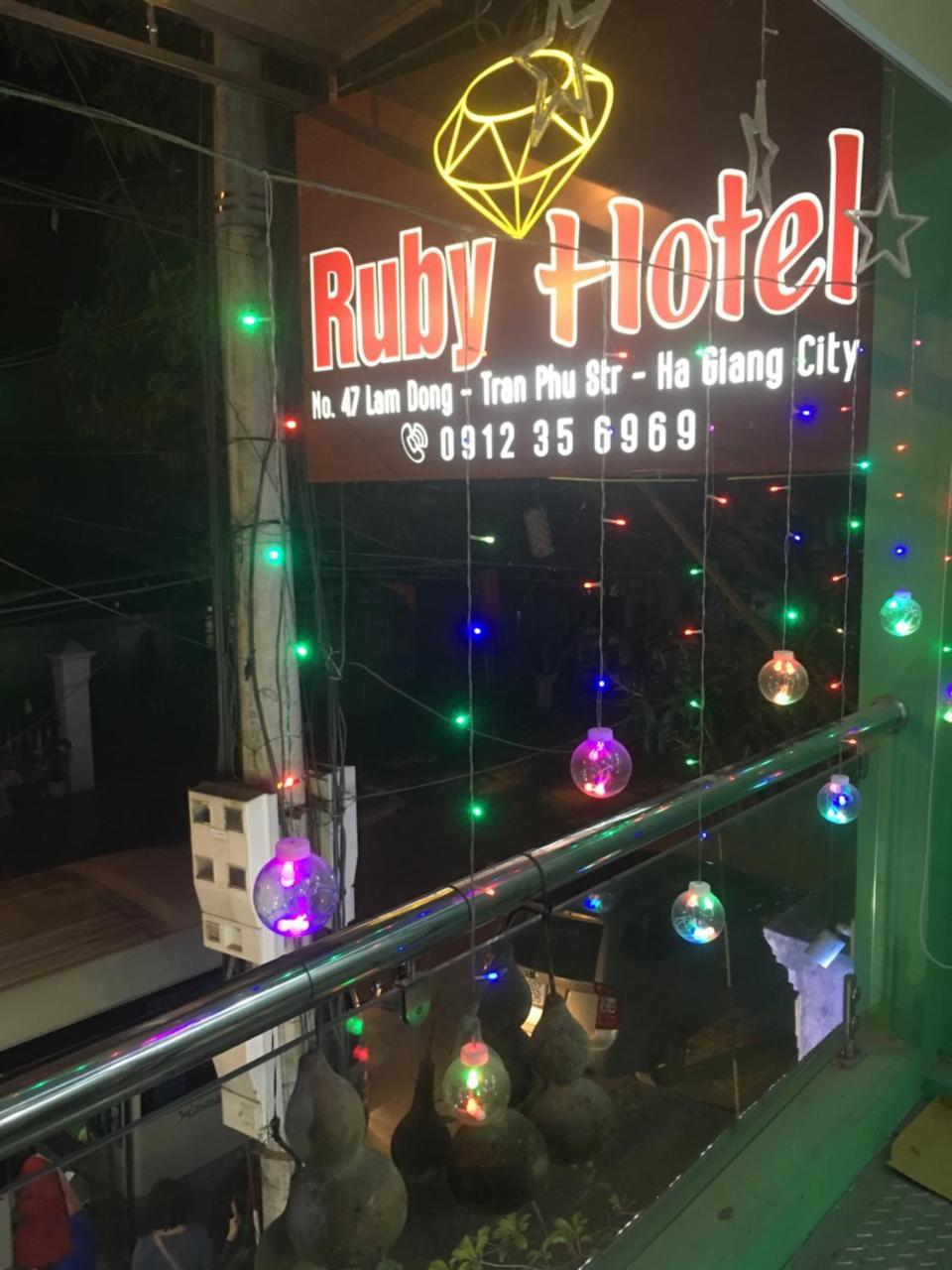 Ruby Hostel Ha Giang Exterior foto